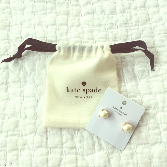 kate spade Jewelry - NWT Kate Spade Cream Pearl Gumdrop Stud Earrings